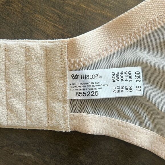 NWT WACOAL Stark Beauty Rose-Lace Molded Underwire Bra 855225 - Picture 6 of 7